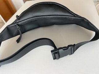 Riñonera Lacoste Negra