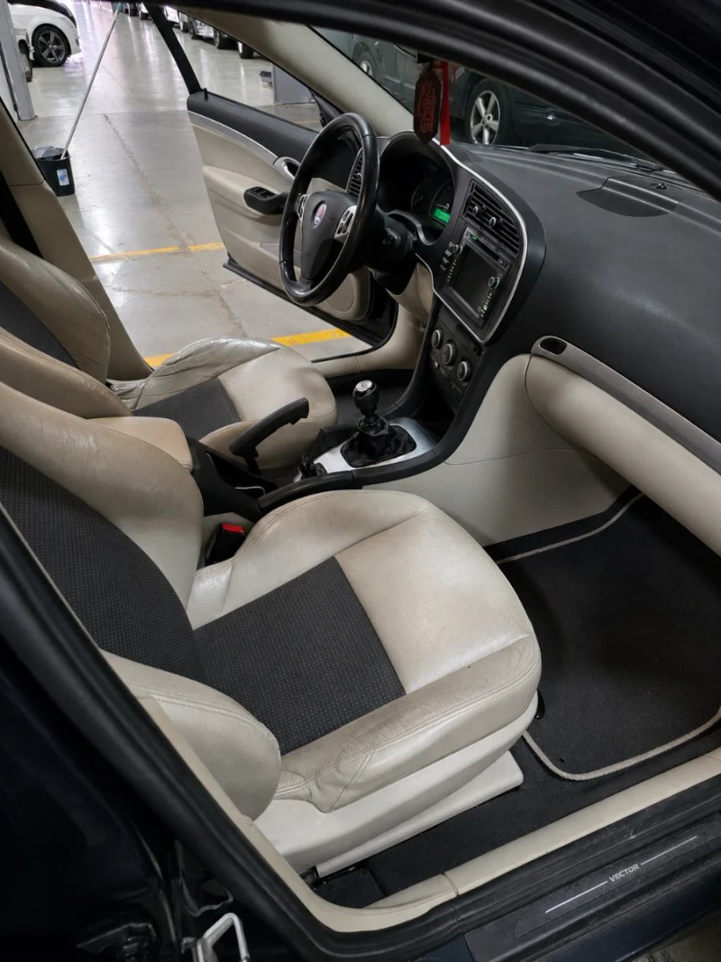 Saab 9-3 2008, foto 8