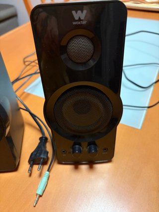 Altavoces Woxter Negros