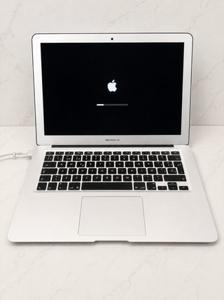 MacBook Air 13 Apple Plata + Cargador