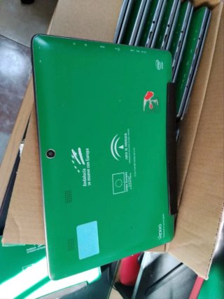 Lote 14 Tablets Vexia y 13 teclados