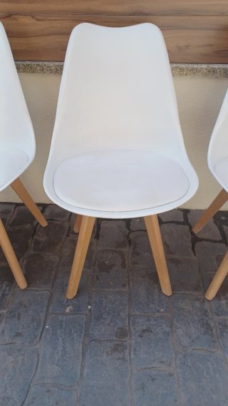 Juego de 4 sillas de comedor blancas