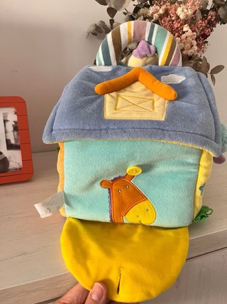 Casita de peluche para bebés