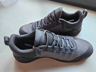 Zapatillas Under Armour Hombre Talla 42.5 Gris