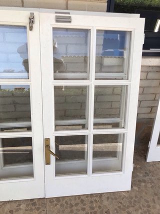 Ventana doble de madera con cristales