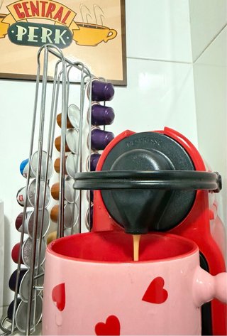 Macchina da caffè Nespresso rossa