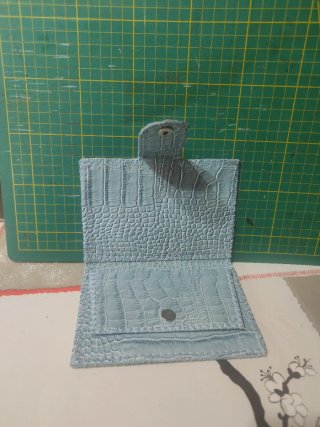 Monedero Piel Hecho a Mano Azul
