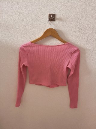 Crop top manga larga rosa Stradivarius, talla M