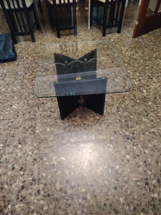 Mesa auxiliar cristal y metal