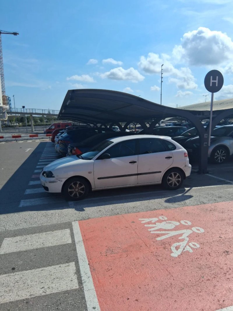 SEAT Ibiza 2002 - foto 1