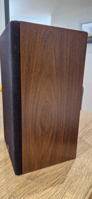 Altavoces KEF C25