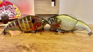 2 Señuelos Mega Bass Vatalion (F) Original