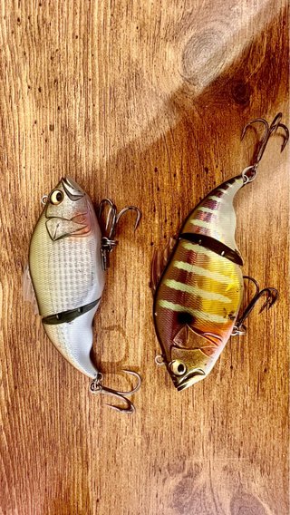 2 Señuelos Mega Bass Vatalion (F) Original
