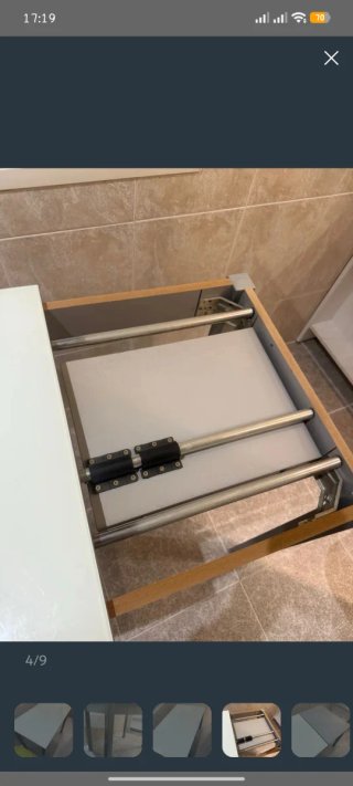 Mesa de cocina y 2 sillas
