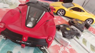 Coche Ferrari Teledirigido Rojo y Amarillo