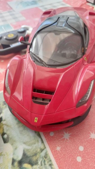 Coche Ferrari Teledirigido Rojo y Amarillo
