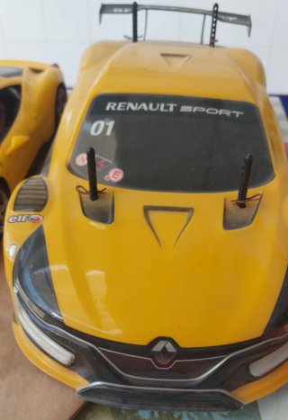 Coche Ferrari Teledirigido Rojo y Amarillo