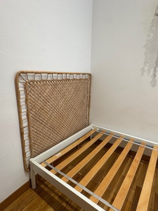 Estructura de cama individual con (o sin) cabecera