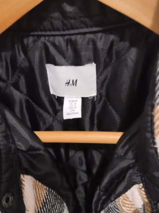 Chaqueta H&M cuadros beige y marrón