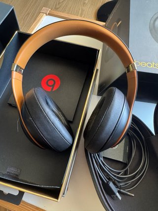 Beats Studio3 Wireless Skyline Collection + caja