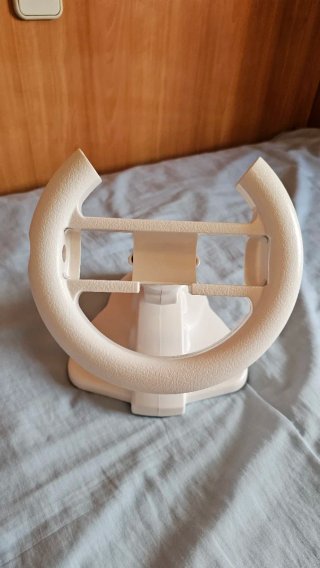 Volante para Wii casi sin uso.