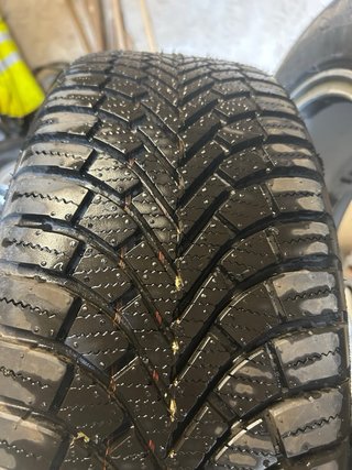Llantas Ekken EK42 15x6.5J 4x108 63.4mm