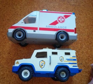 Playmobil Ambulància i Jeep Policia
