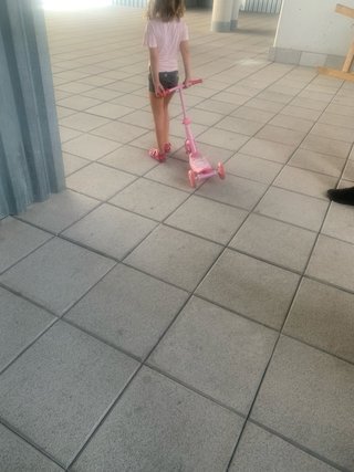Patinete infantil Hello Kitty 3 ruedas urge