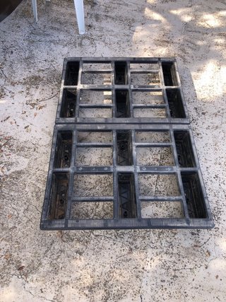 Palet de plástico negro