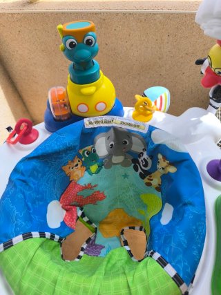 Saltador /  centro de actividades Baby Einstein