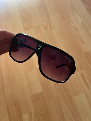 Gafas de sol Carrera negras y moradas