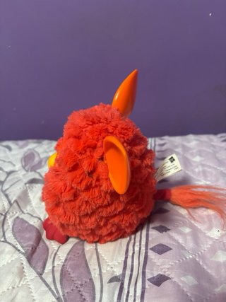 Se vende Furby Interactivo Rojo con caja!