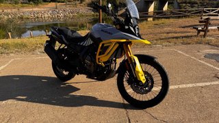 Suzuki V-Strom 800 DE  como nueva