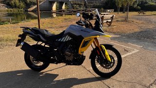 Suzuki V-Strom 800 DE  como nueva