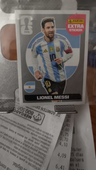 Cromo Extra Sticker Leo Messi Plata Mundial 2026.