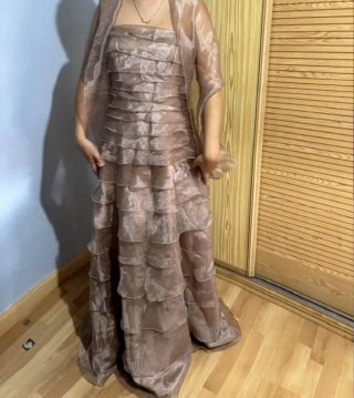 Vestido de fiesta El Corte Inglés beige