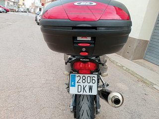 Suzuki GSF 600S Bandit Negra