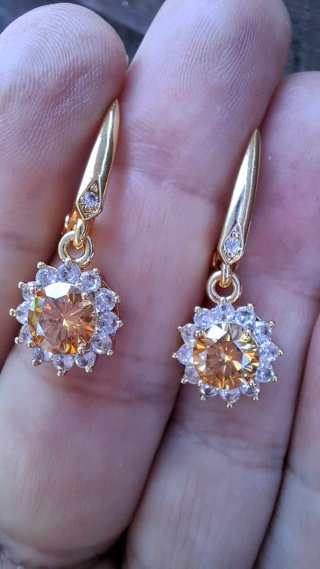 Pendientes Moissanita Amarilla 2ct GRA Oro