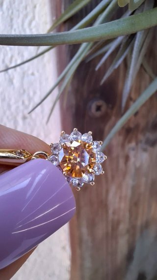 Pendientes Moissanita Amarilla 2ct GRA Oro