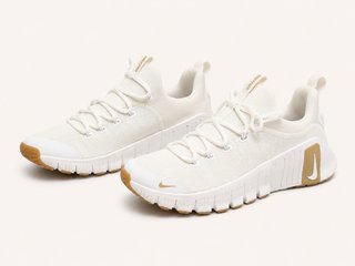 Nike Free Metcon 6 Blancas y Doradas