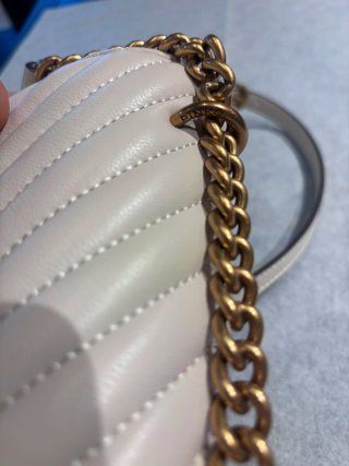 Borsa Love one classic chevron Pinko . Colore bian
