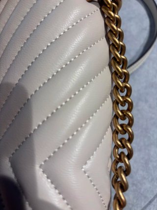 Borsa Love one classic chevron Pinko . Colore bian