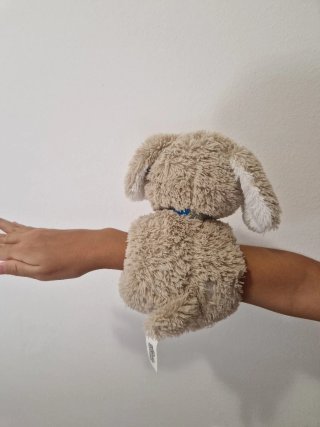 Morbido cagnolino peluche a braccialetto