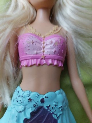 Barbie Sirena con cola brillante