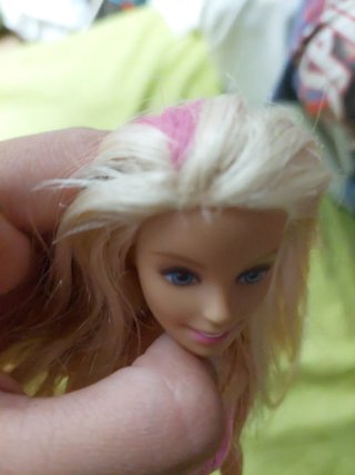 Barbie Sirena con cola brillante