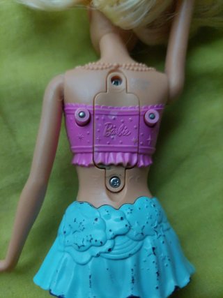 Barbie Sirena con cola brillante