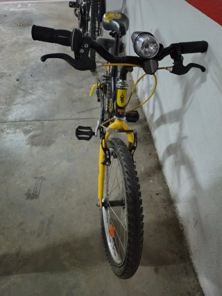 Bicicleta Infantil Btwin Negra y Amarilla