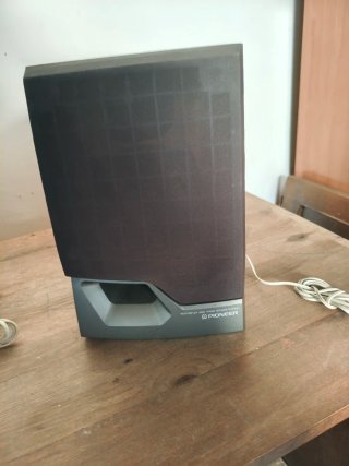 Altavoces Pioneer Negros y Grises