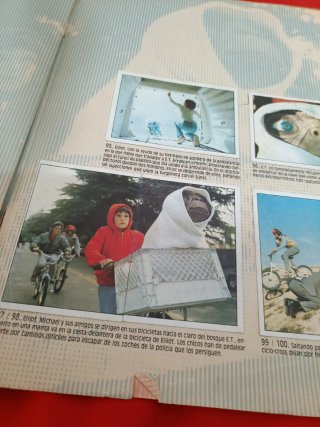 Álbum E.T. El Extra-Terrestre Colección Cromos