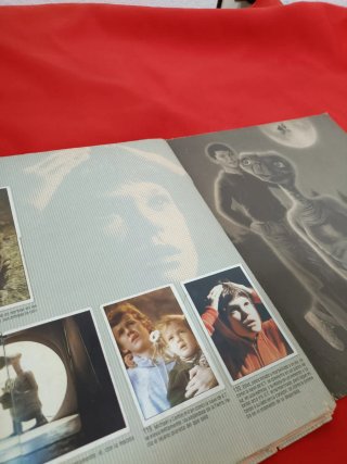 Álbum E.T. El Extra-Terrestre Colección Cromos
